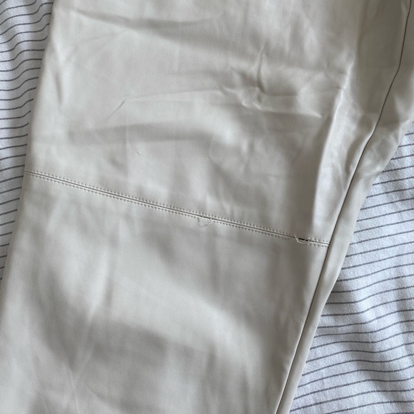 Zara faux leather trousers - Picture 2 of 5